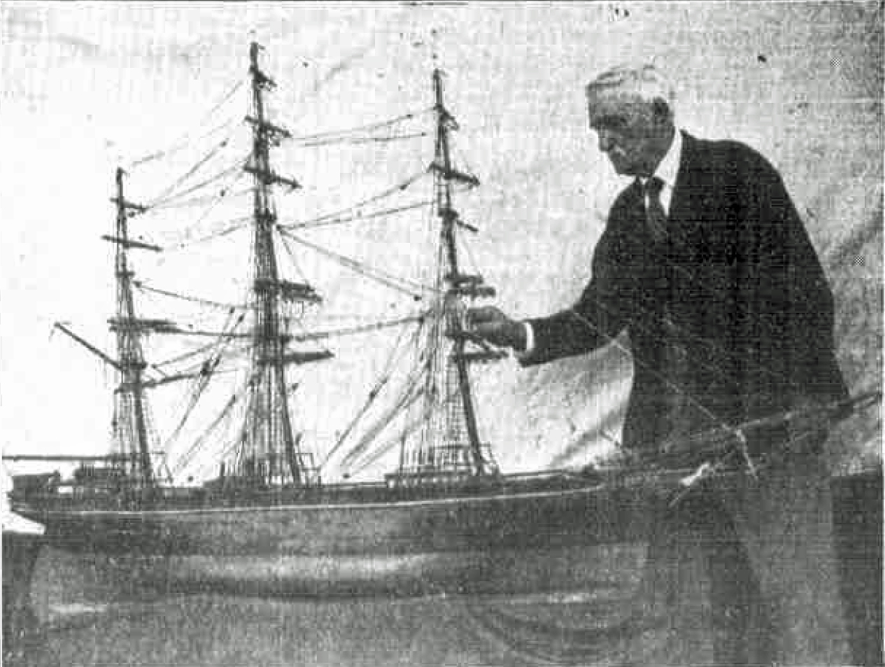 garrick with cutty sark 1933 tele 15 april