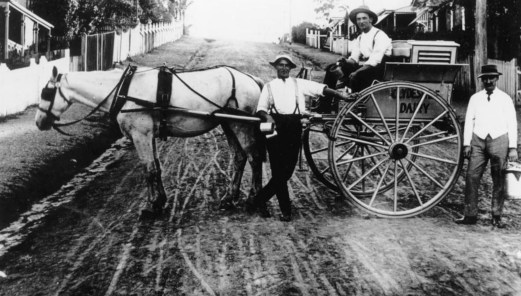 Milkmen with horse and cart Highgate Hill 1914