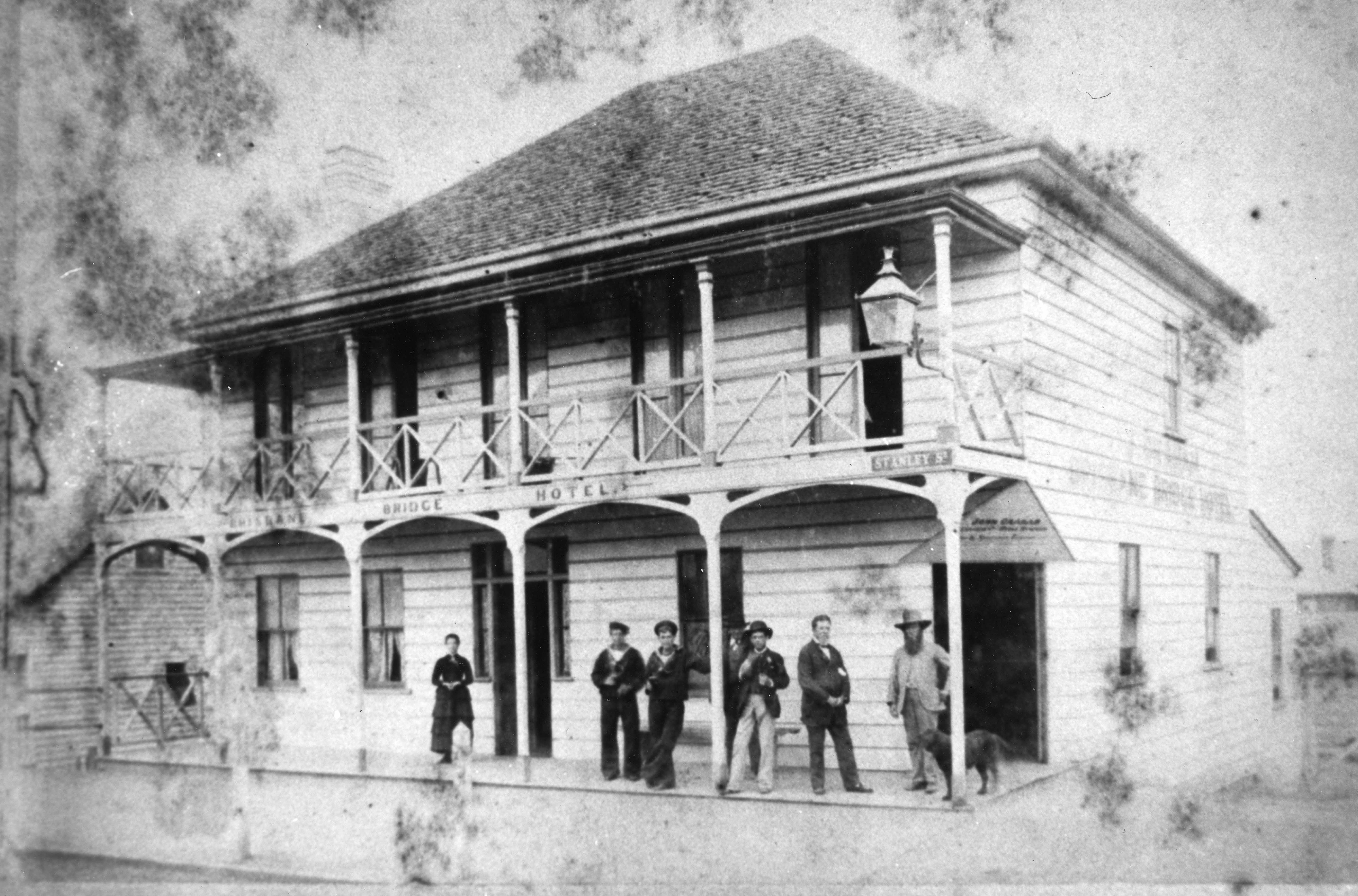 bridge hotel stanley street