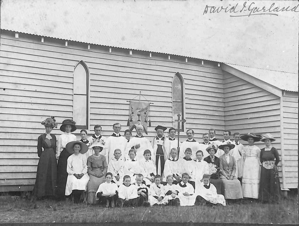 Choir-of-Holy-Trinity-Church-ca-1909-with-Reverand-GarlandLR-1024x777