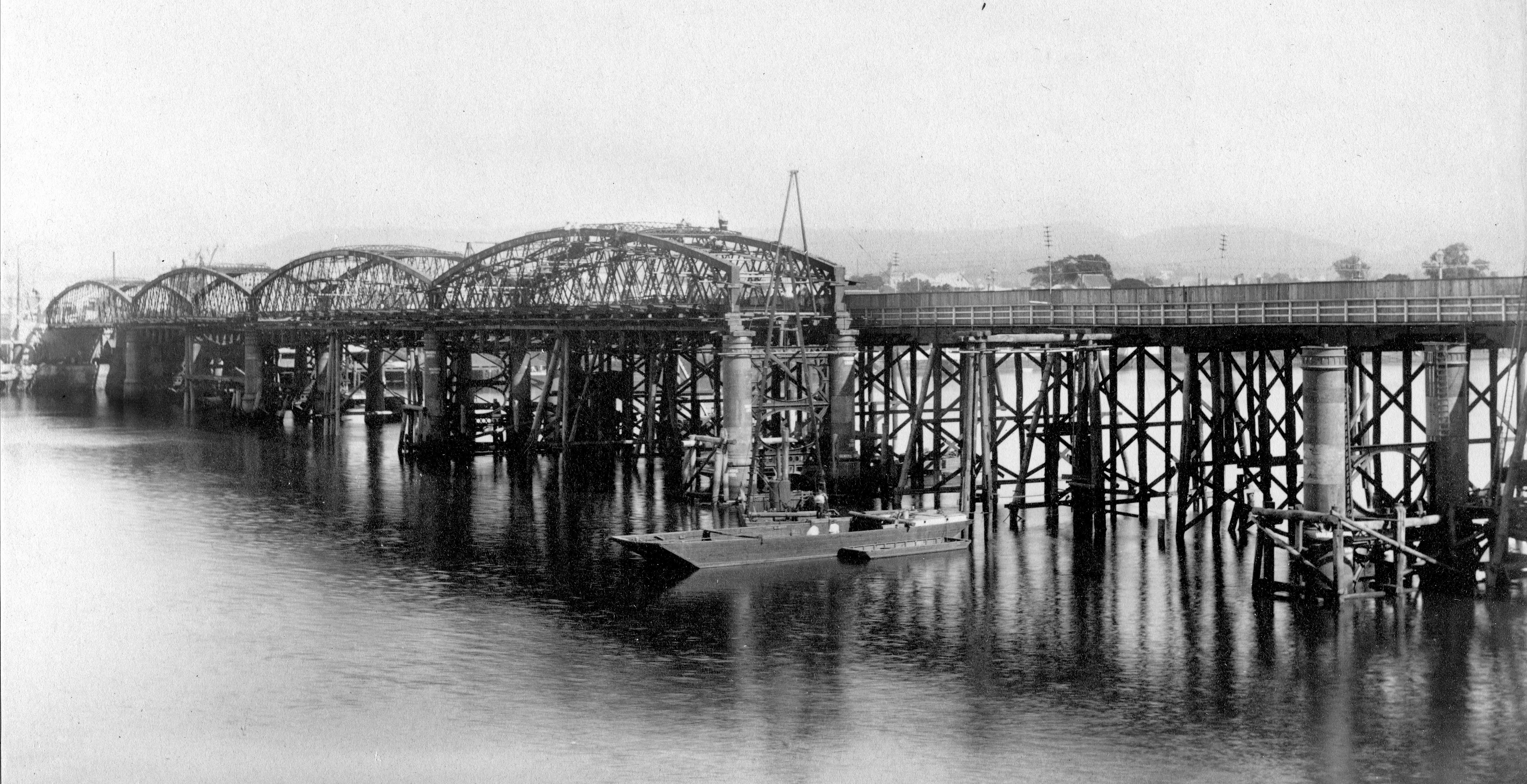 victoria bridge 1 and 2 from city