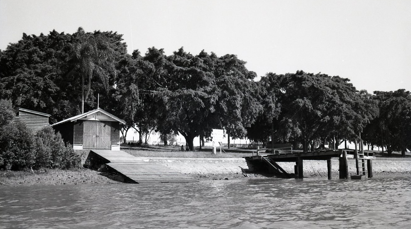 davies park BSHS rowing shed and jetty 1951