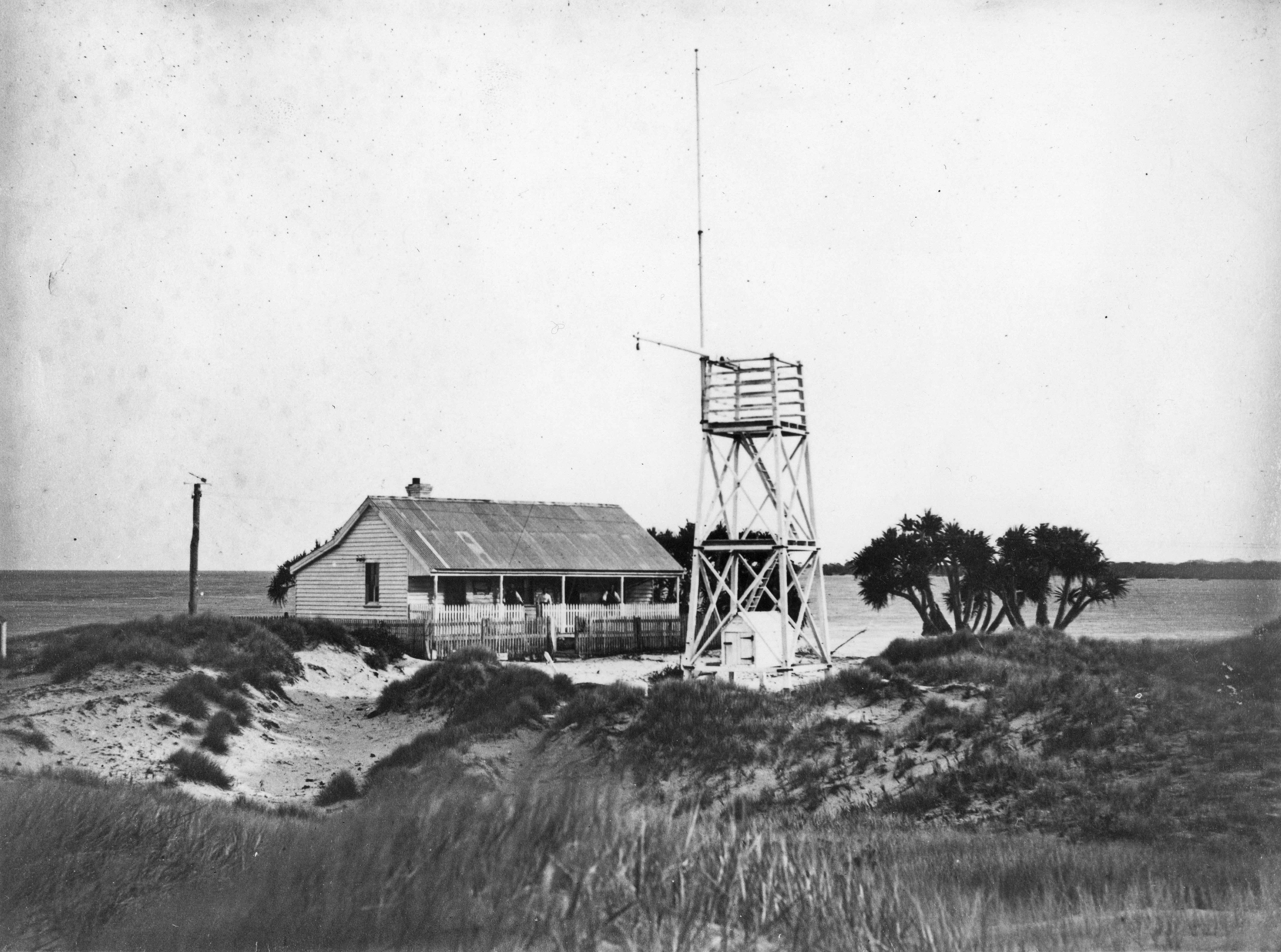 bulwer signal station 1870s slq