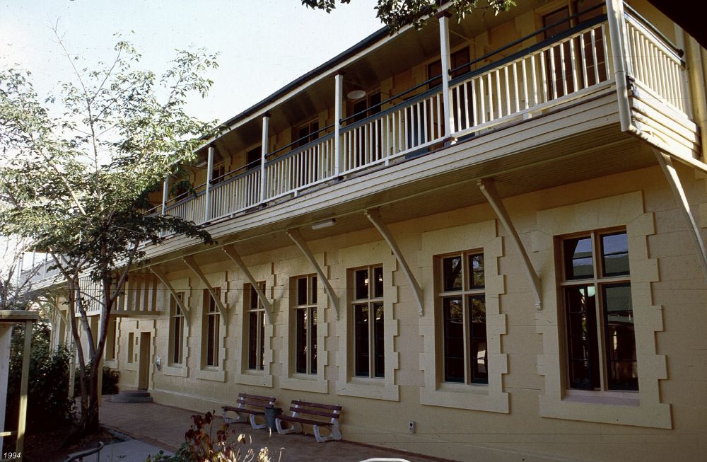 Brisbane_State_High_School,_Block_H_(1994)