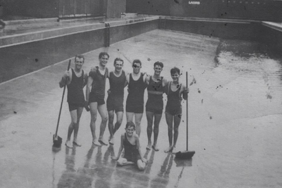 Davies Park pool sloping bottom